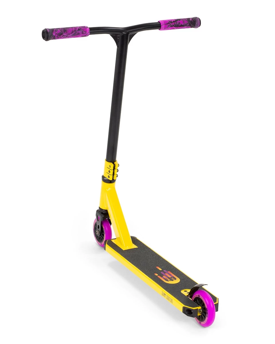 Slamm Tantrum V9 Stunt Scooter - Yellow - Image 2